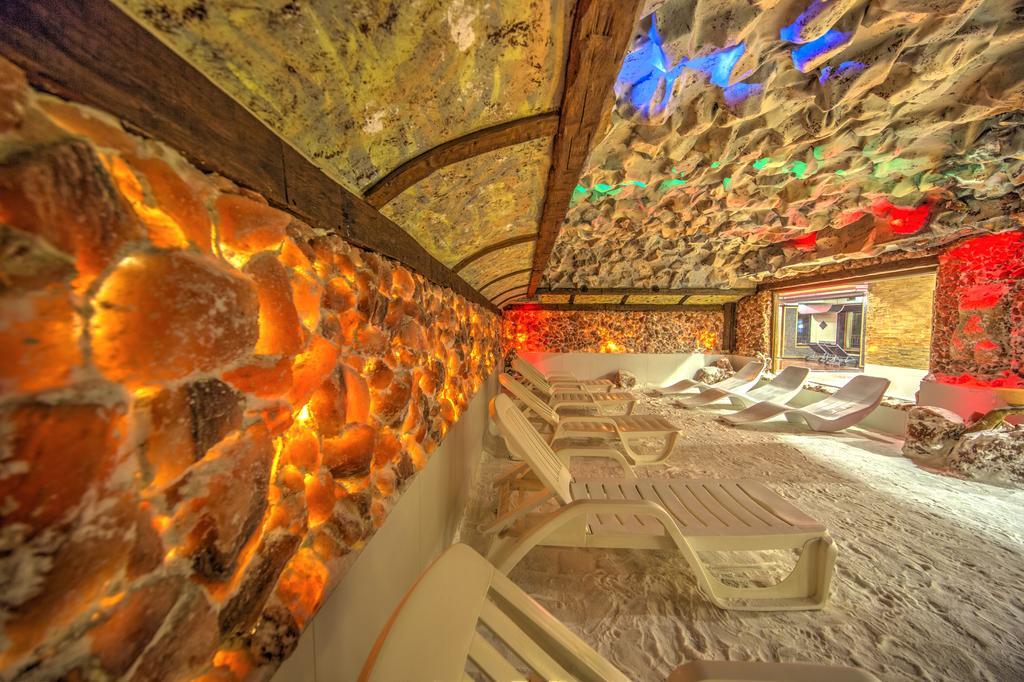 Hotel Golebiewski Wisla Ngoại thất bức ảnh