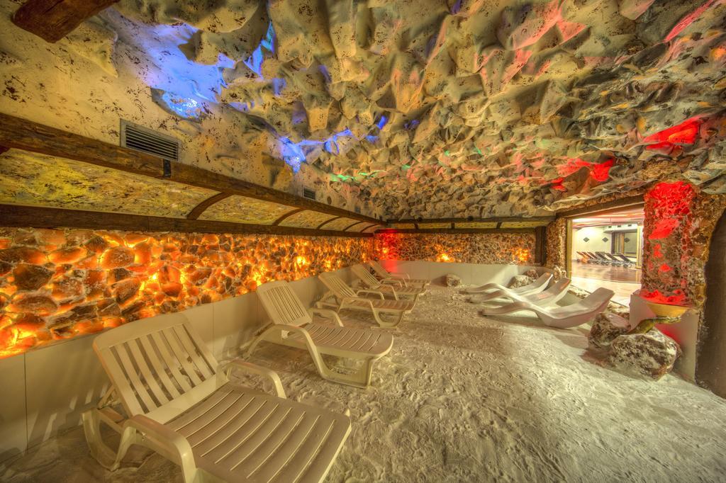 Hotel Golebiewski Wisla Ngoại thất bức ảnh