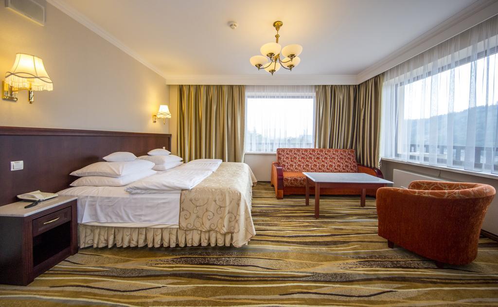 Hotel Golebiewski Wisla Ngoại thất bức ảnh