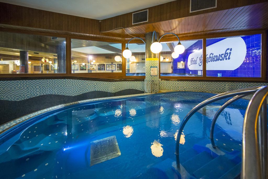 Hotel Golebiewski Wisla Ngoại thất bức ảnh